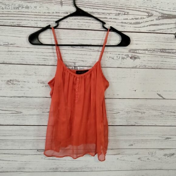 "Theā
Limited"āwoman'sĀ sleeveā
top - Picture 2 of 6